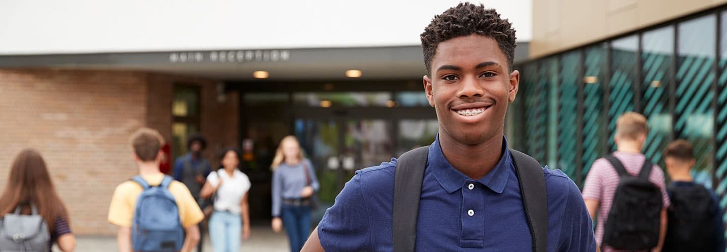 Der Wechsel auf eine weiteführende Schule ist ein Meilenstein im Leben der Kinder und Eltern