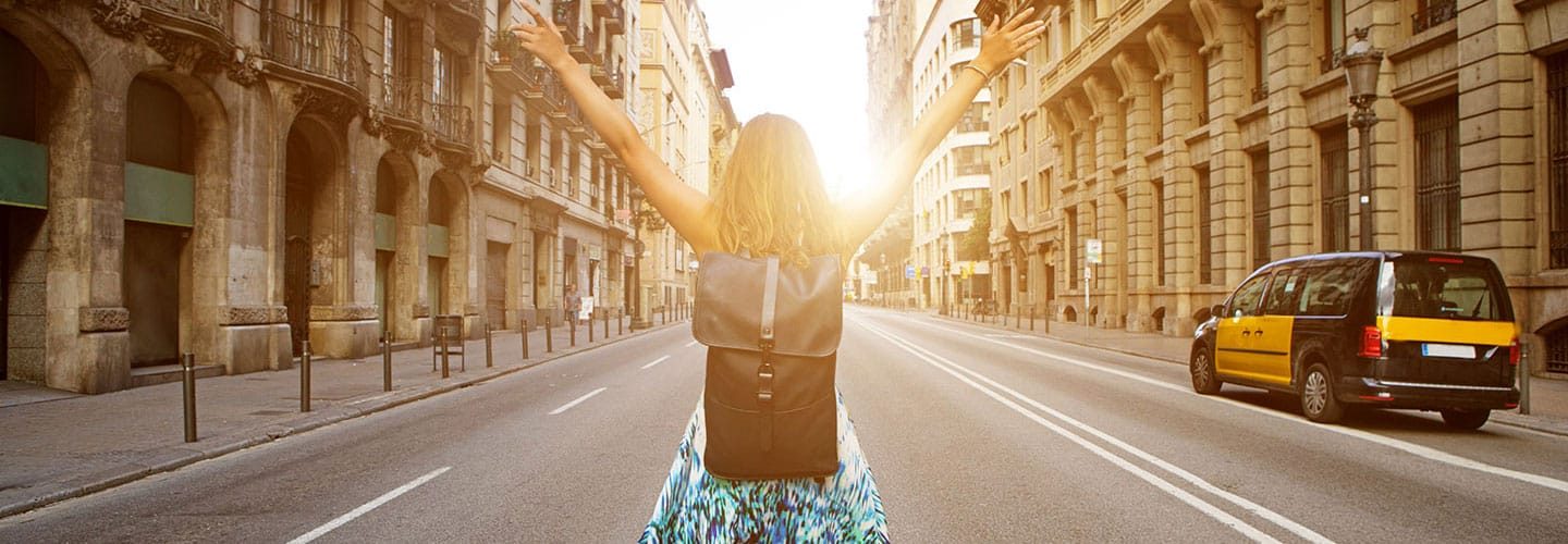 Bei Work and Travel entdecken junge Menschen die Welt